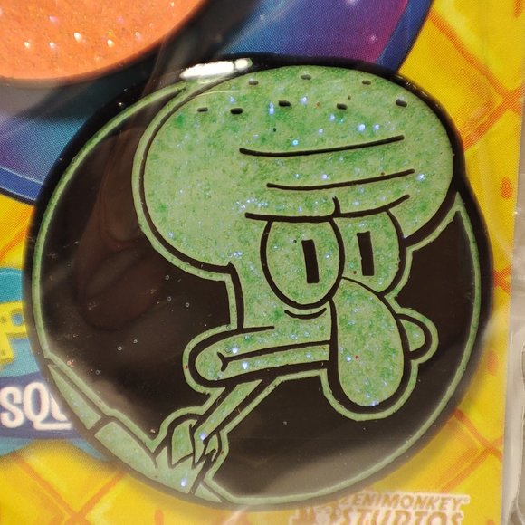 Patrick Star and Squidward Tentacles Official Spongebob Pin Set - Picture 4 of 5